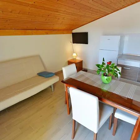 Goranka Apartment *