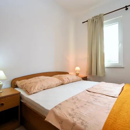 Apartment Goranka *